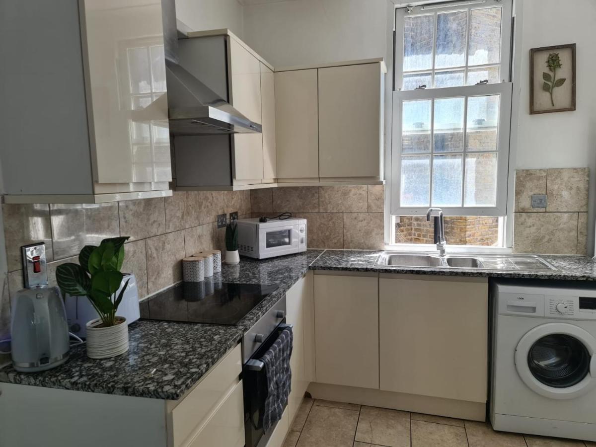 "Bright & Spacious" 3 Bedroom Flat By Kings Cross, St Pancras Station!!!!64 Λονδίνο Εξωτερικό φωτογραφία