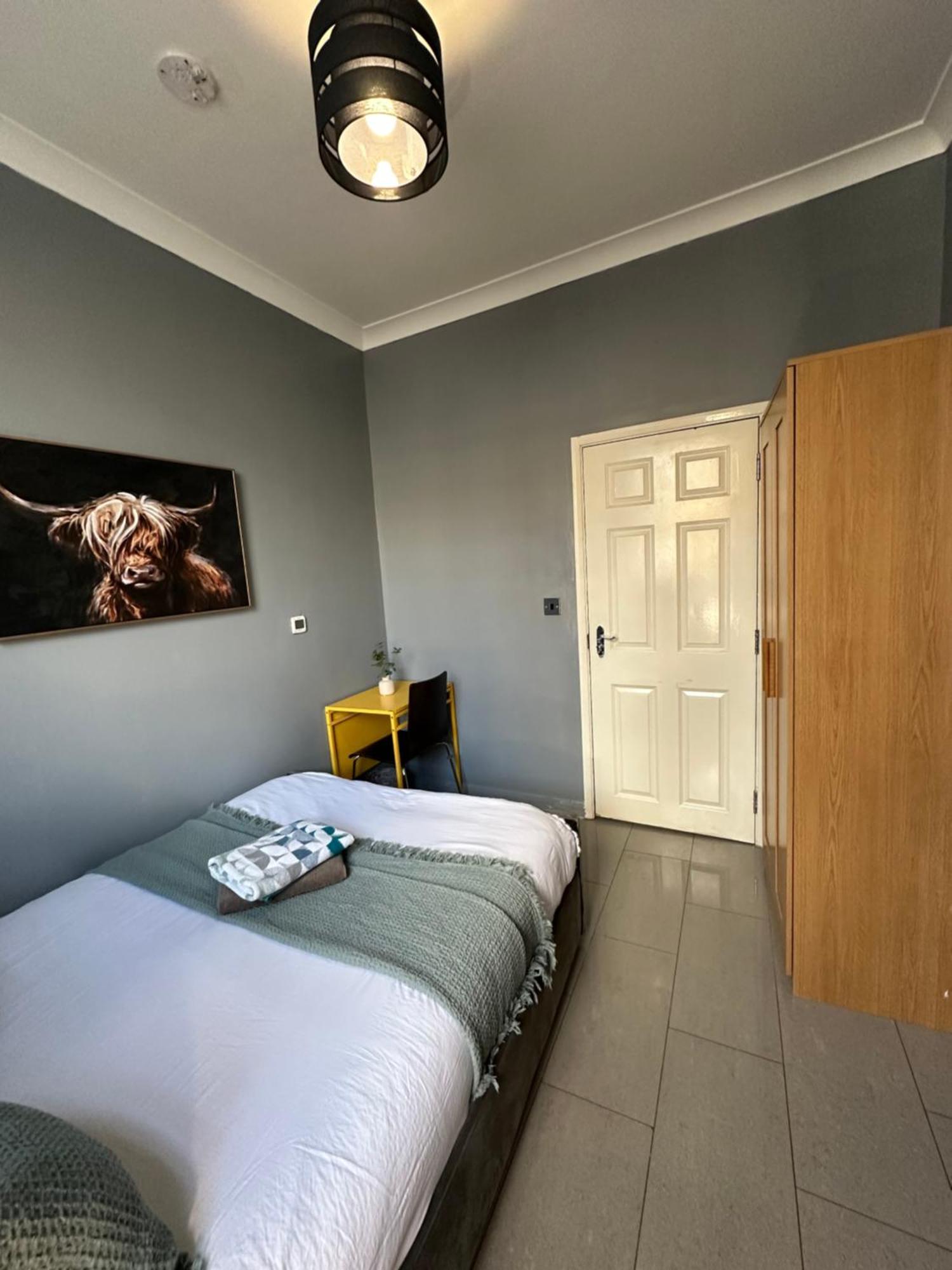 "Bright & Spacious" 3 Bedroom Flat By Kings Cross, St Pancras Station!!!!64 Λονδίνο Εξωτερικό φωτογραφία