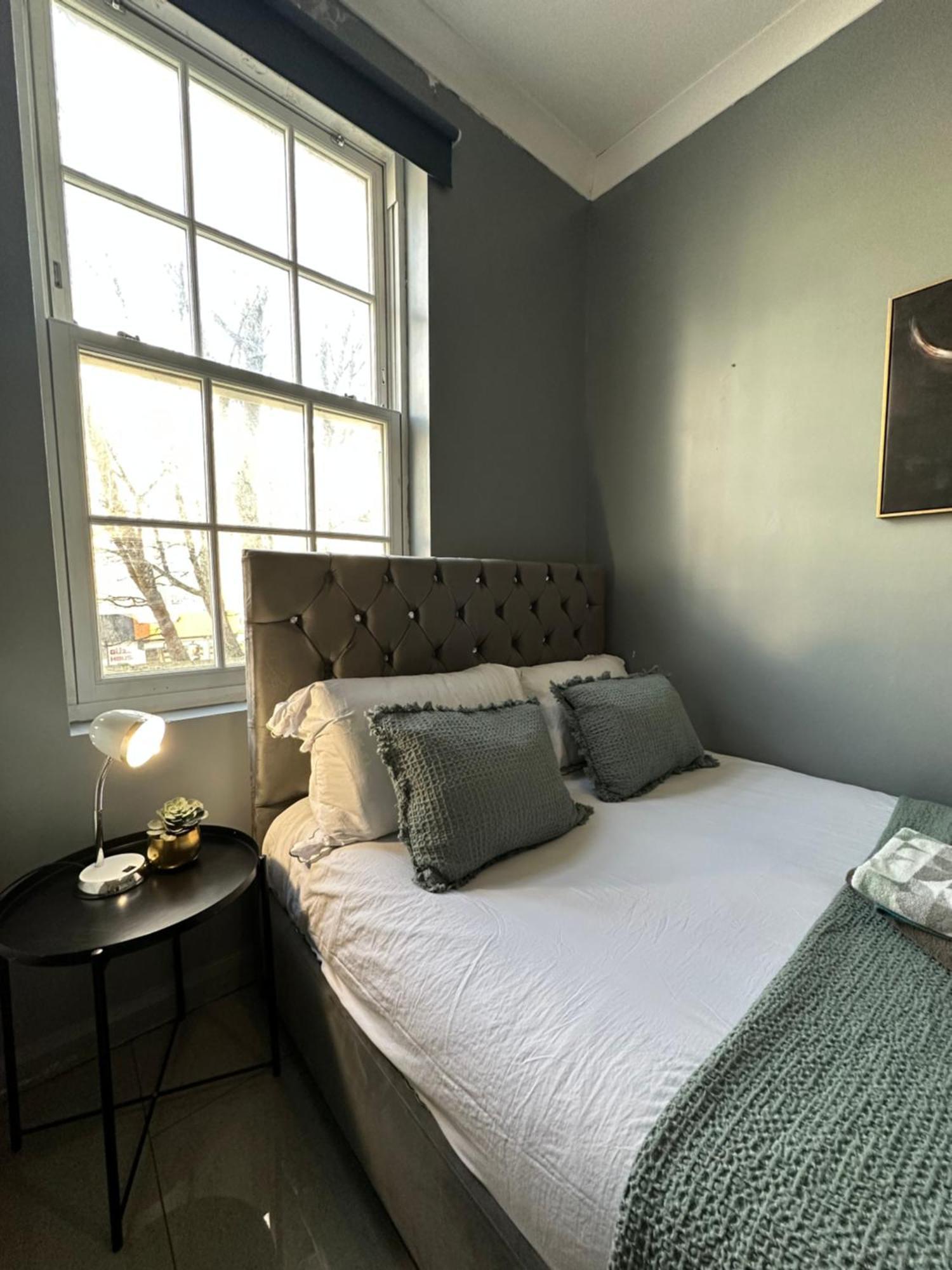 "Bright & Spacious" 3 Bedroom Flat By Kings Cross, St Pancras Station!!!!64 Λονδίνο Εξωτερικό φωτογραφία