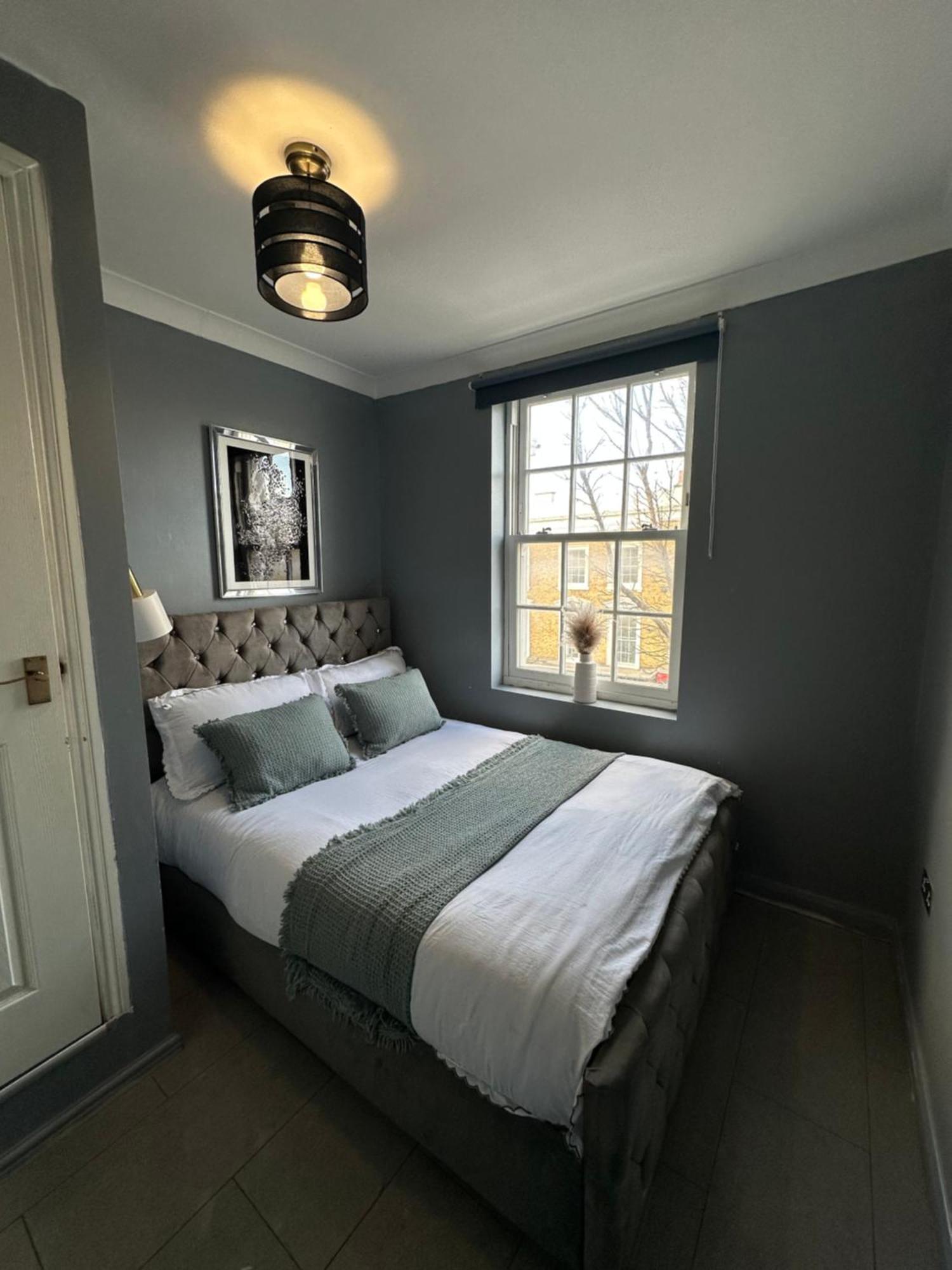"Bright & Spacious" 3 Bedroom Flat By Kings Cross, St Pancras Station!!!!64 Λονδίνο Εξωτερικό φωτογραφία