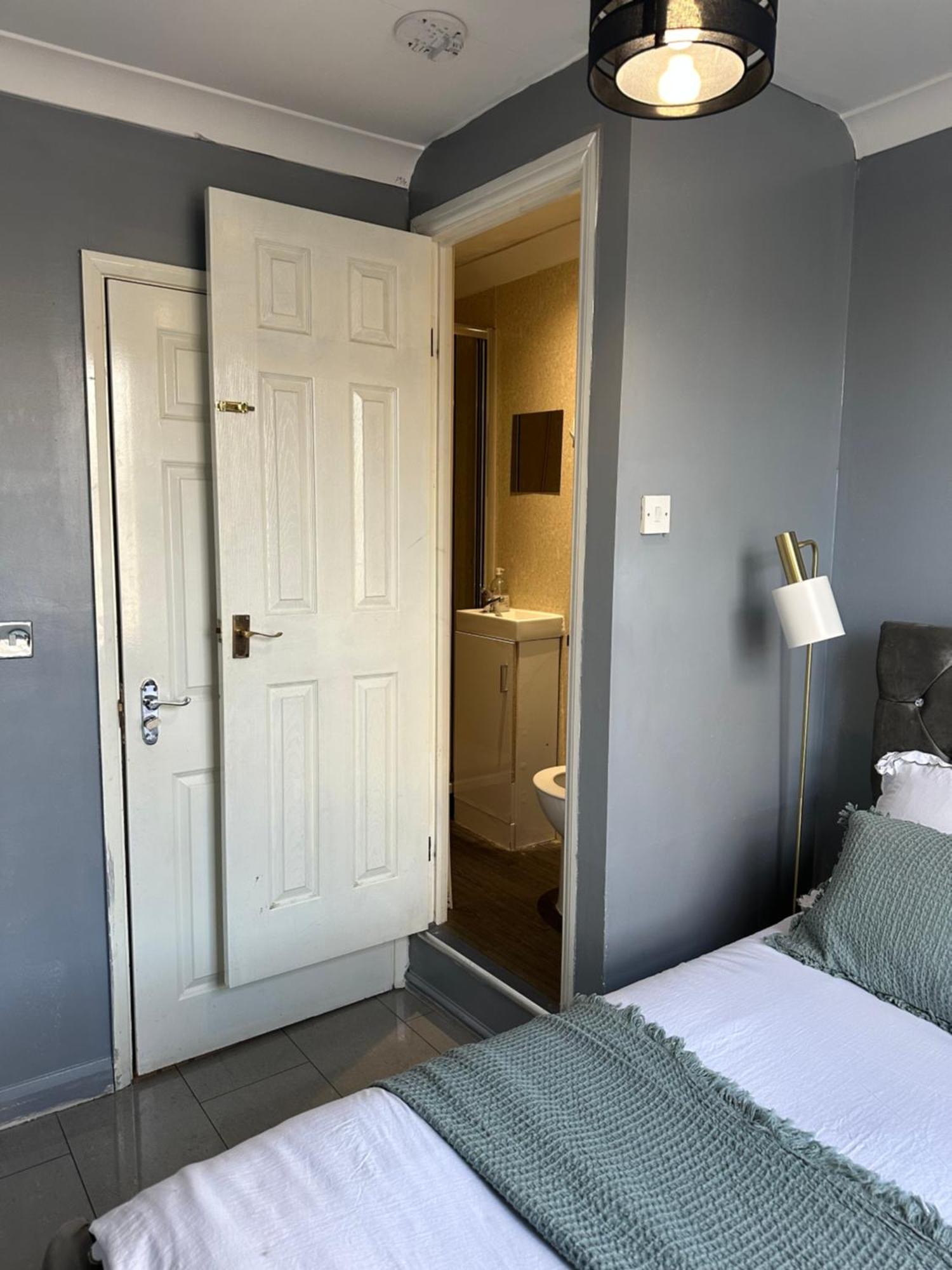 "Bright & Spacious" 3 Bedroom Flat By Kings Cross, St Pancras Station!!!!64 Λονδίνο Εξωτερικό φωτογραφία