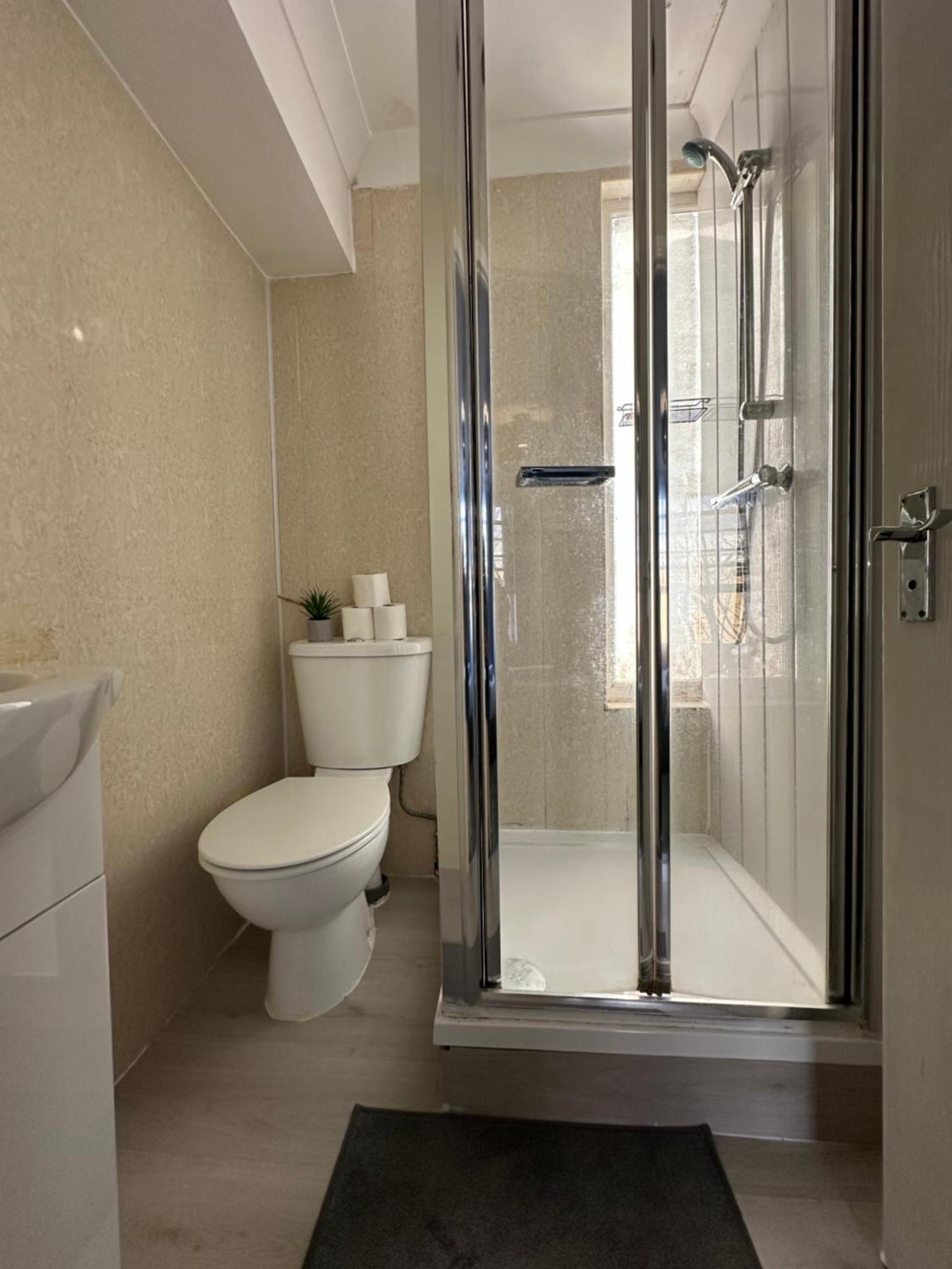 "Bright & Spacious" 3 Bedroom Flat By Kings Cross, St Pancras Station!!!!64 Λονδίνο Εξωτερικό φωτογραφία
