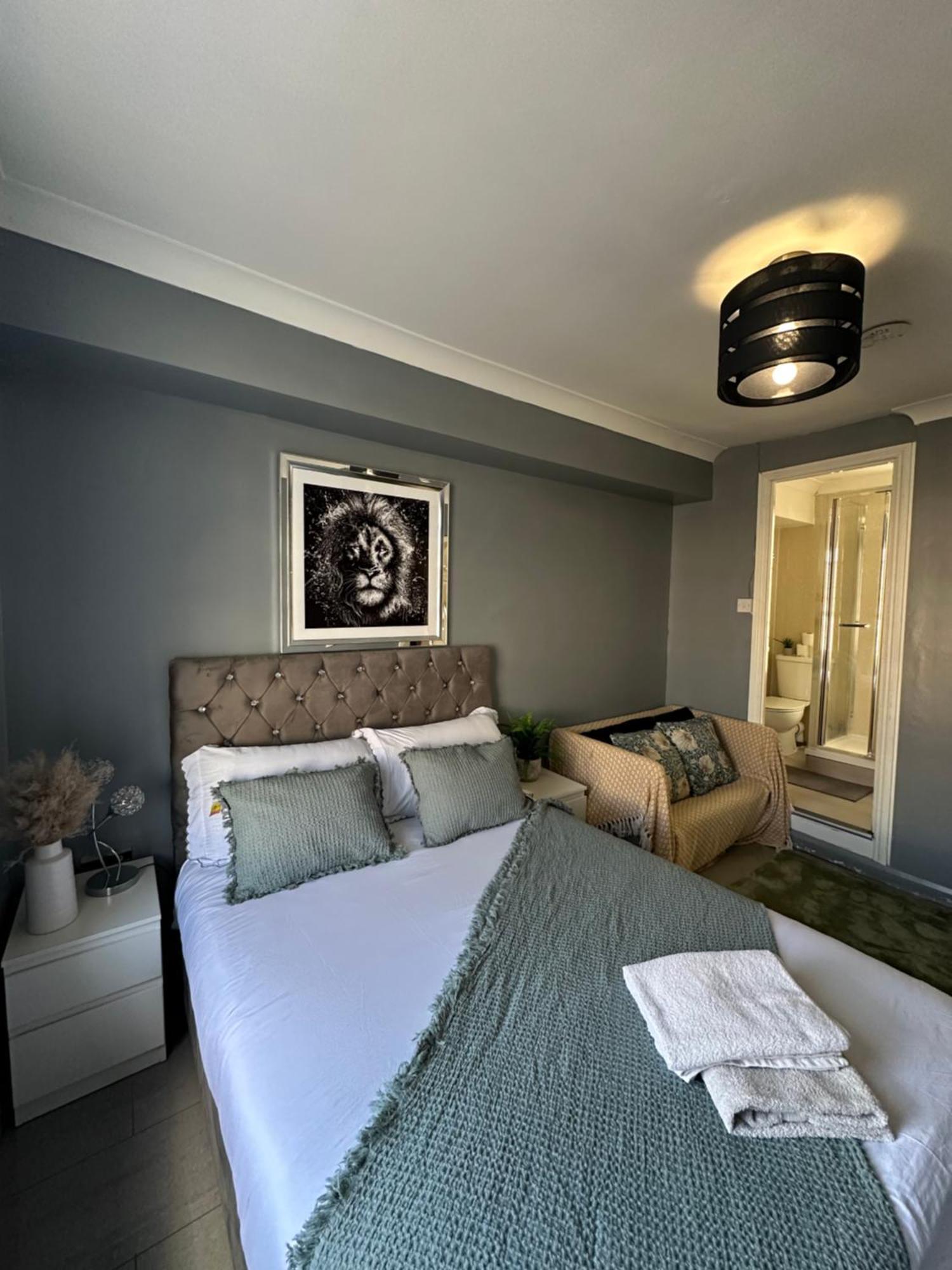 "Bright & Spacious" 3 Bedroom Flat By Kings Cross, St Pancras Station!!!!64 Λονδίνο Εξωτερικό φωτογραφία