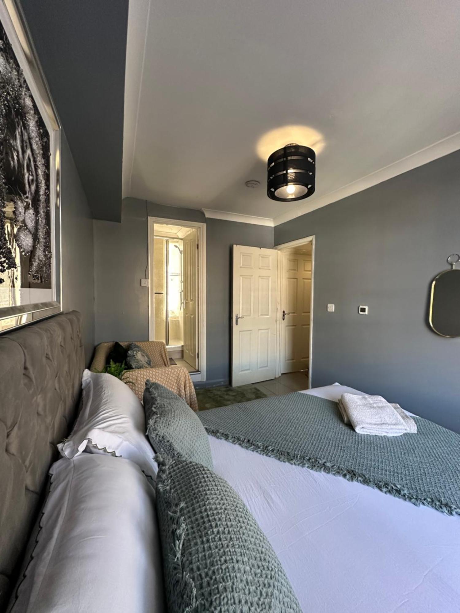 "Bright & Spacious" 3 Bedroom Flat By Kings Cross, St Pancras Station!!!!64 Λονδίνο Εξωτερικό φωτογραφία
