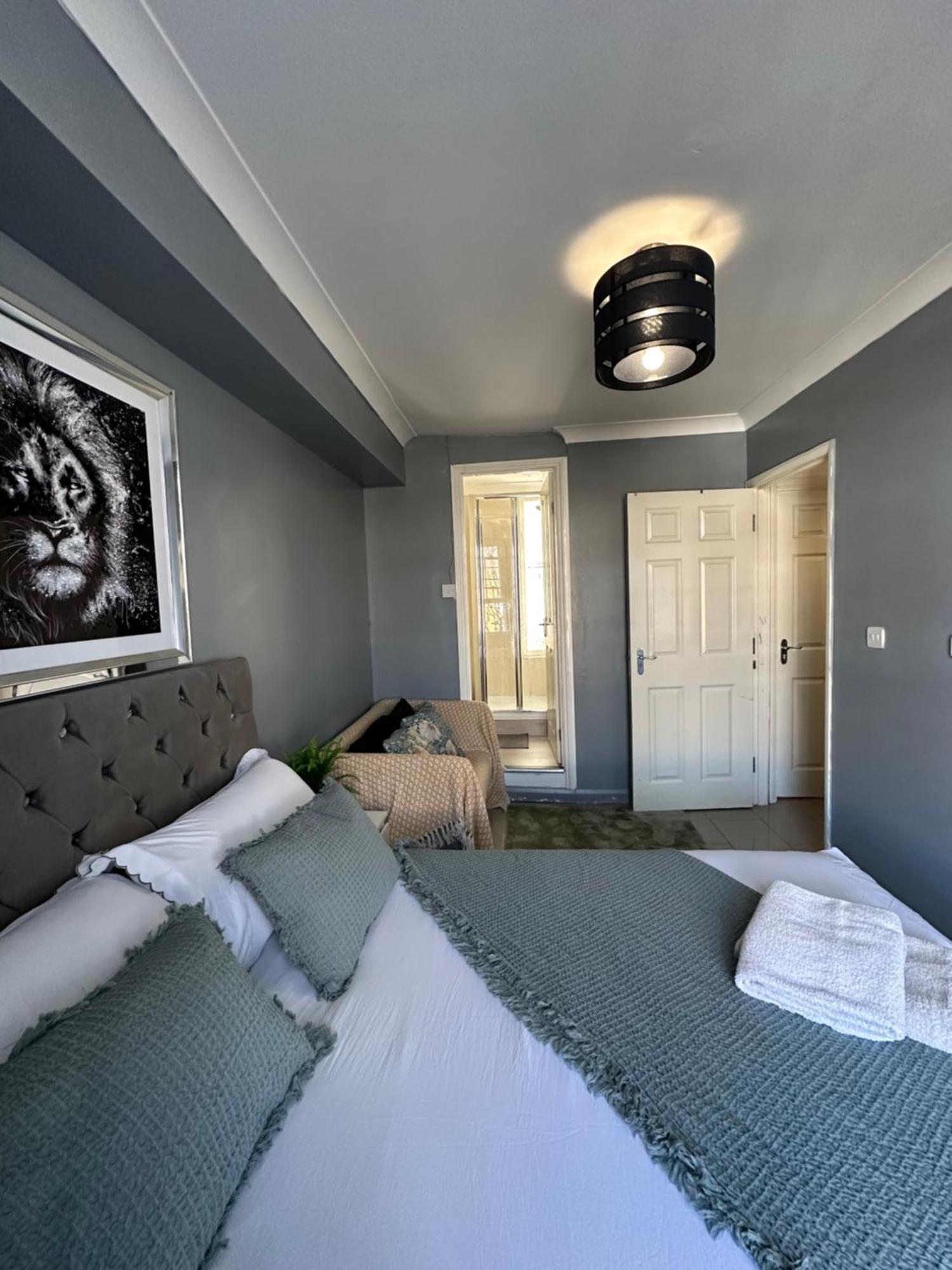 "Bright & Spacious" 3 Bedroom Flat By Kings Cross, St Pancras Station!!!!64 Λονδίνο Εξωτερικό φωτογραφία