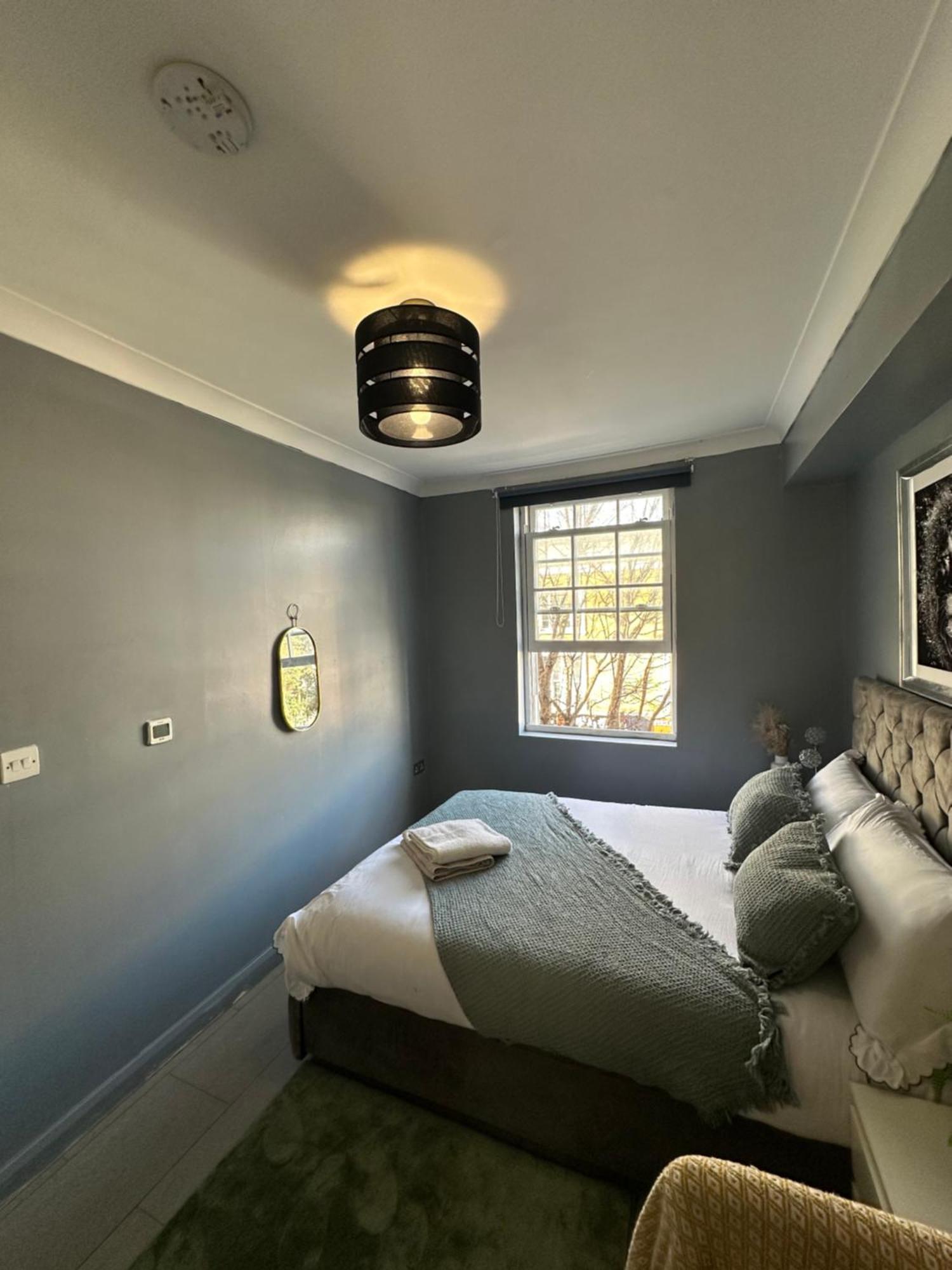 "Bright & Spacious" 3 Bedroom Flat By Kings Cross, St Pancras Station!!!!64 Λονδίνο Εξωτερικό φωτογραφία